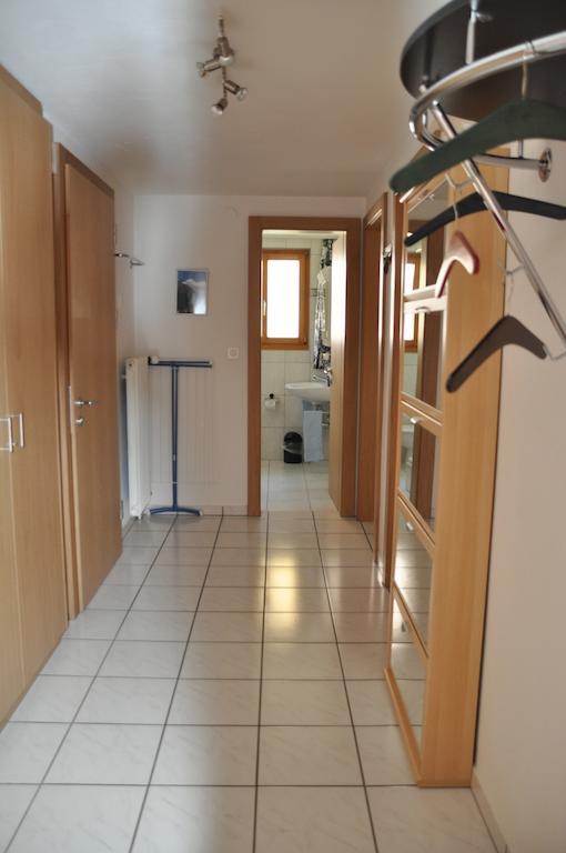 Apartmenthaus Holiday Саас-Фее Стая снимка