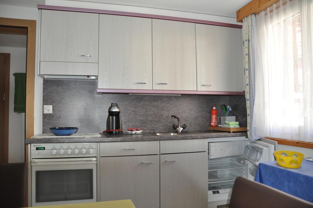 Apartmenthaus Holiday Саас-Фее Екстериор снимка